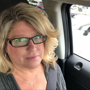 Meet your Posher, Darcy